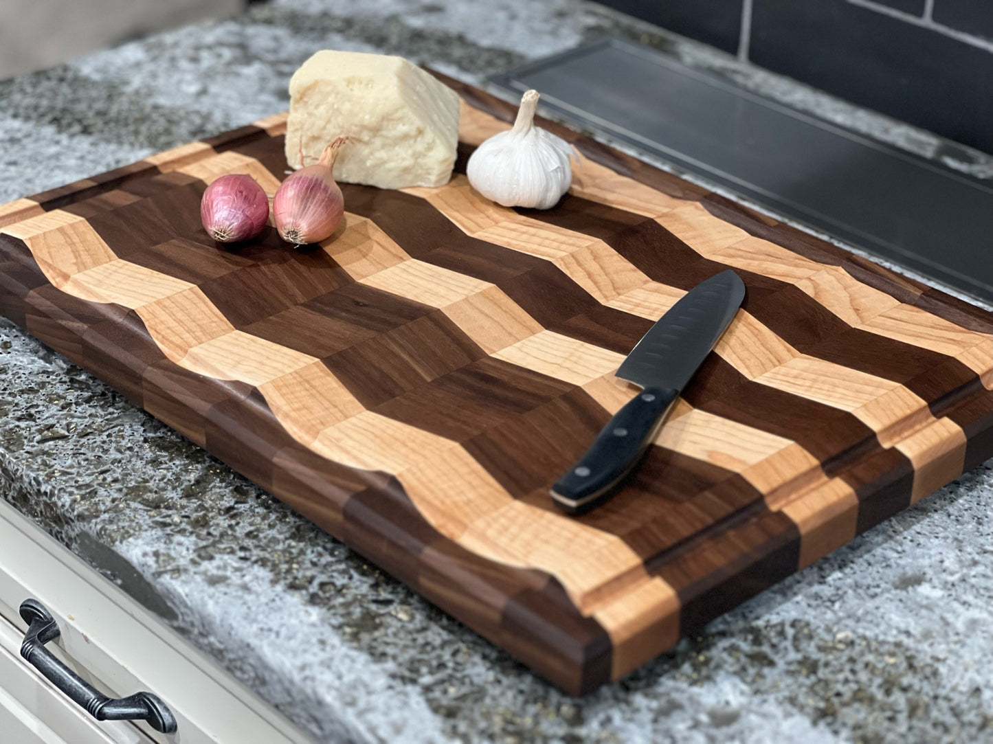 Edge Grain Cutting Board